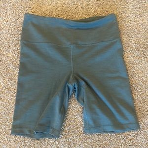 90 Degree ribbed biker shorts